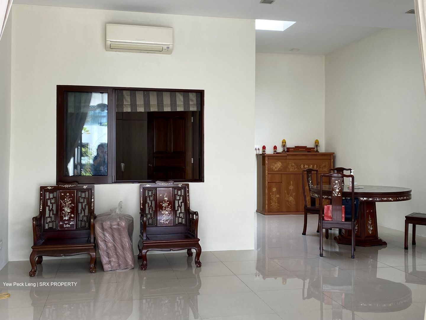 Sembawang Hills Estate (D20), Terrace #330108041
